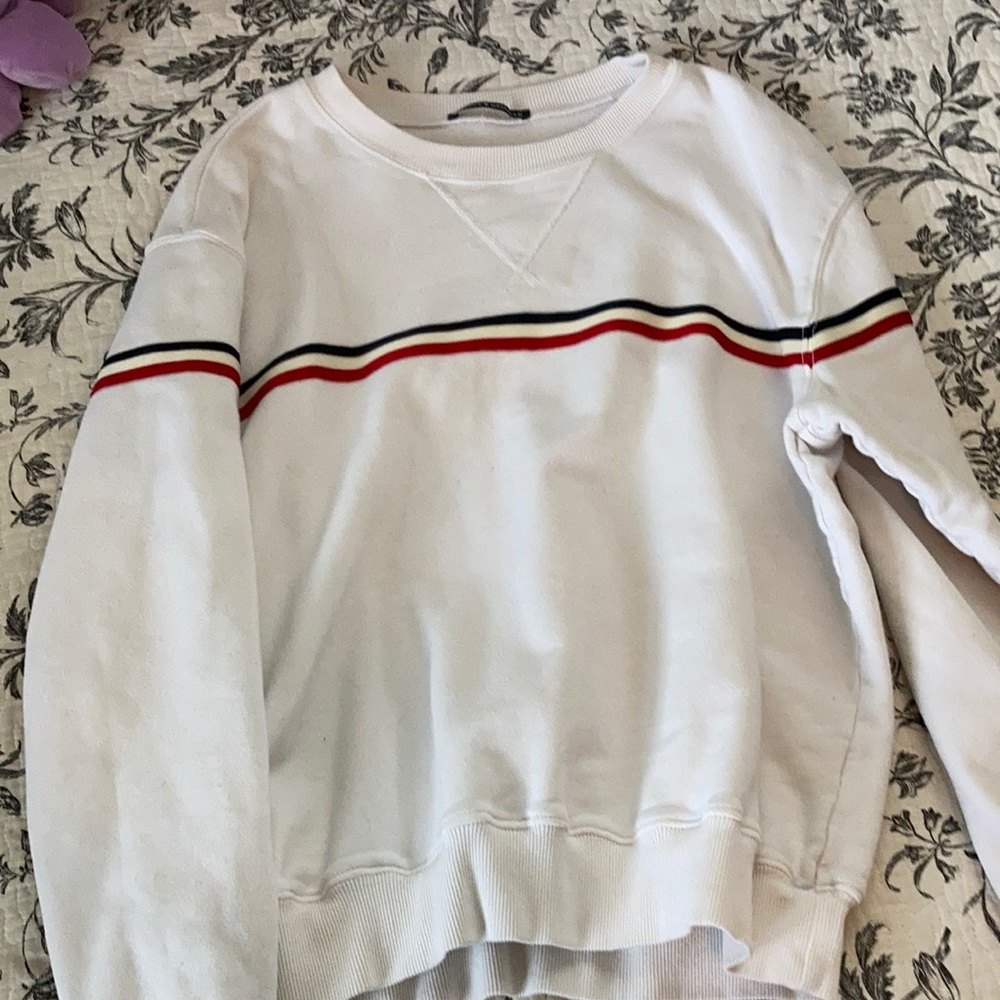 Brandy Melville crewneck